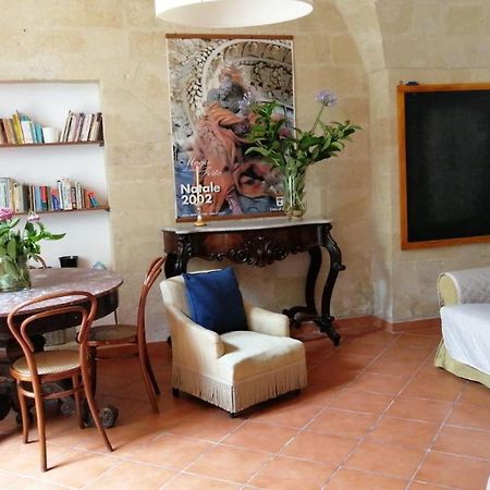 Apartamento Le Volte Di San Leonardo Lecce Exterior foto
