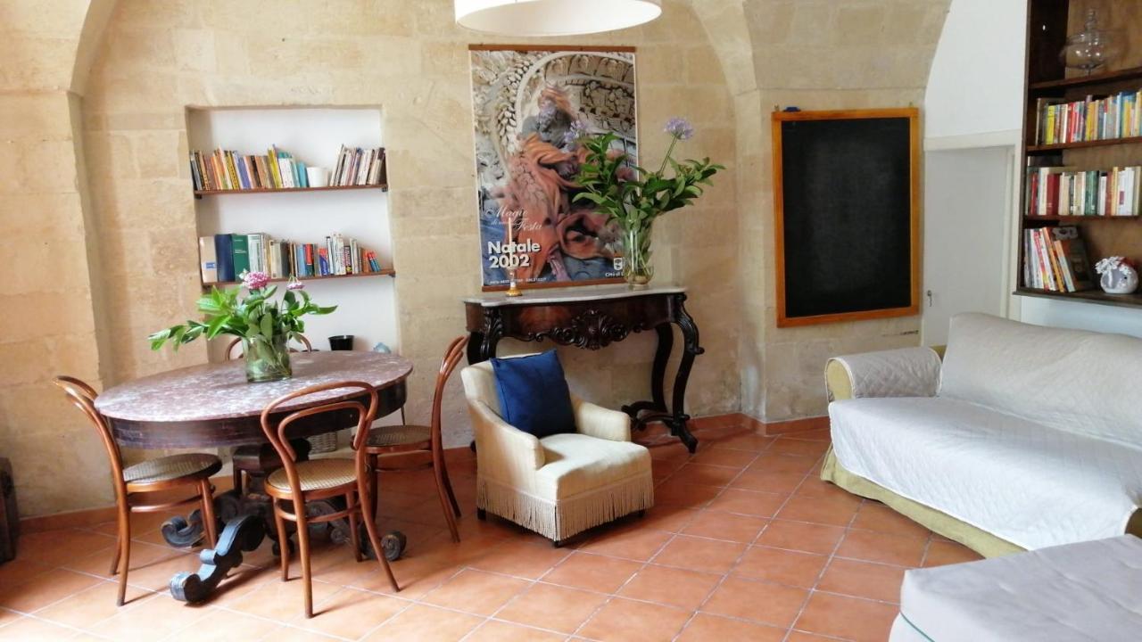 Apartamento Le Volte Di San Leonardo Lecce Exterior foto