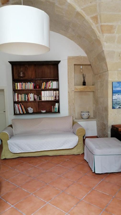 Apartamento Le Volte Di San Leonardo Lecce Exterior foto