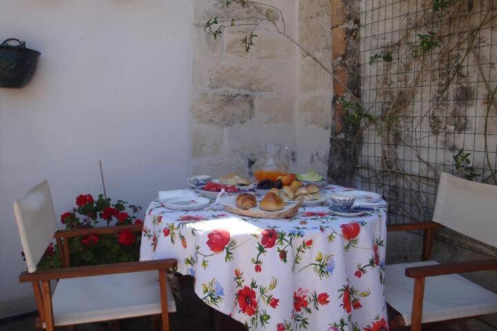 Apartamento Le Volte Di San Leonardo Lecce Exterior foto